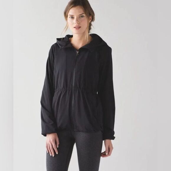 Lululemon Belle Jacket Black size 6 (small) $128 msrp